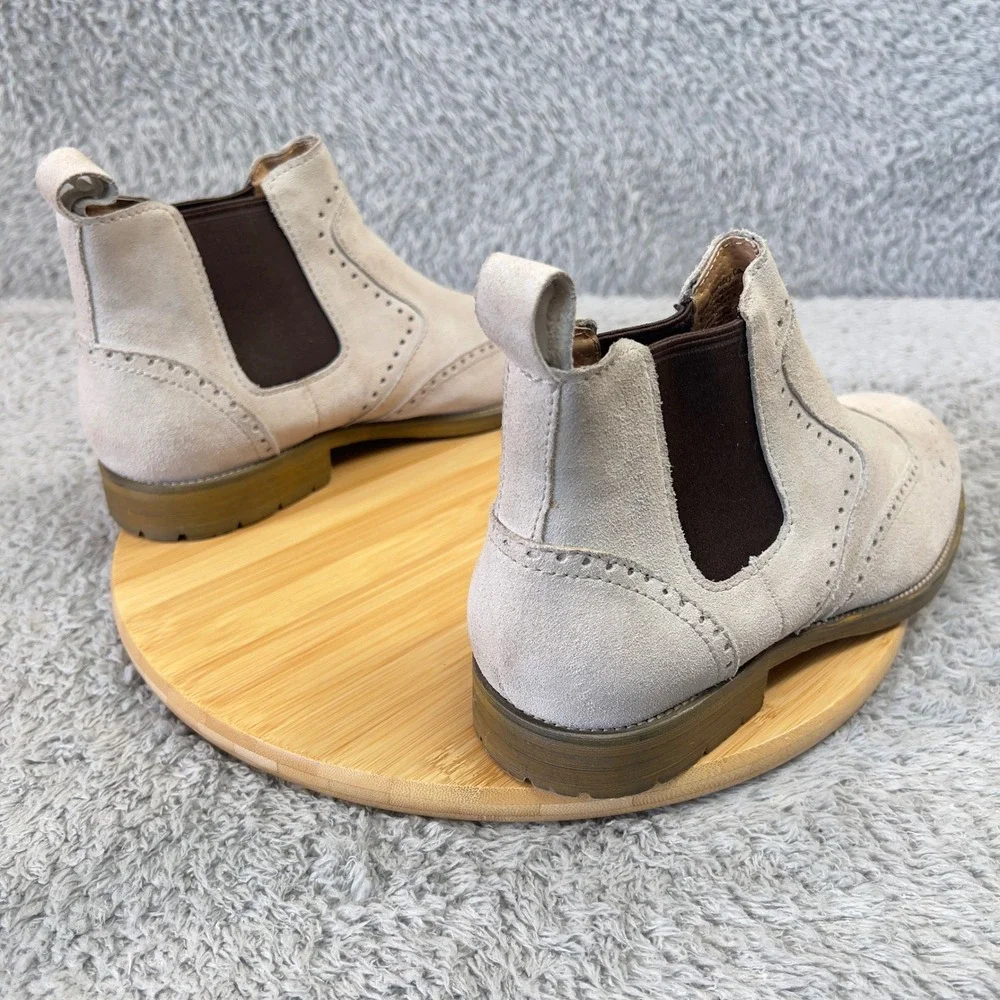 Vintage Foundry Co Mens Suede Brogue Chelsea Boots Light Gray Wingtip Size 8.5